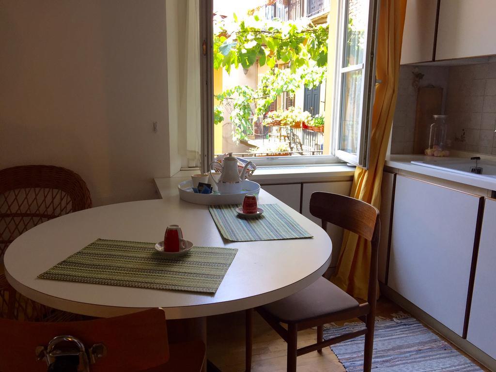 Lovelyloft - Alzaia Naviglio Milánó Kültér fotó