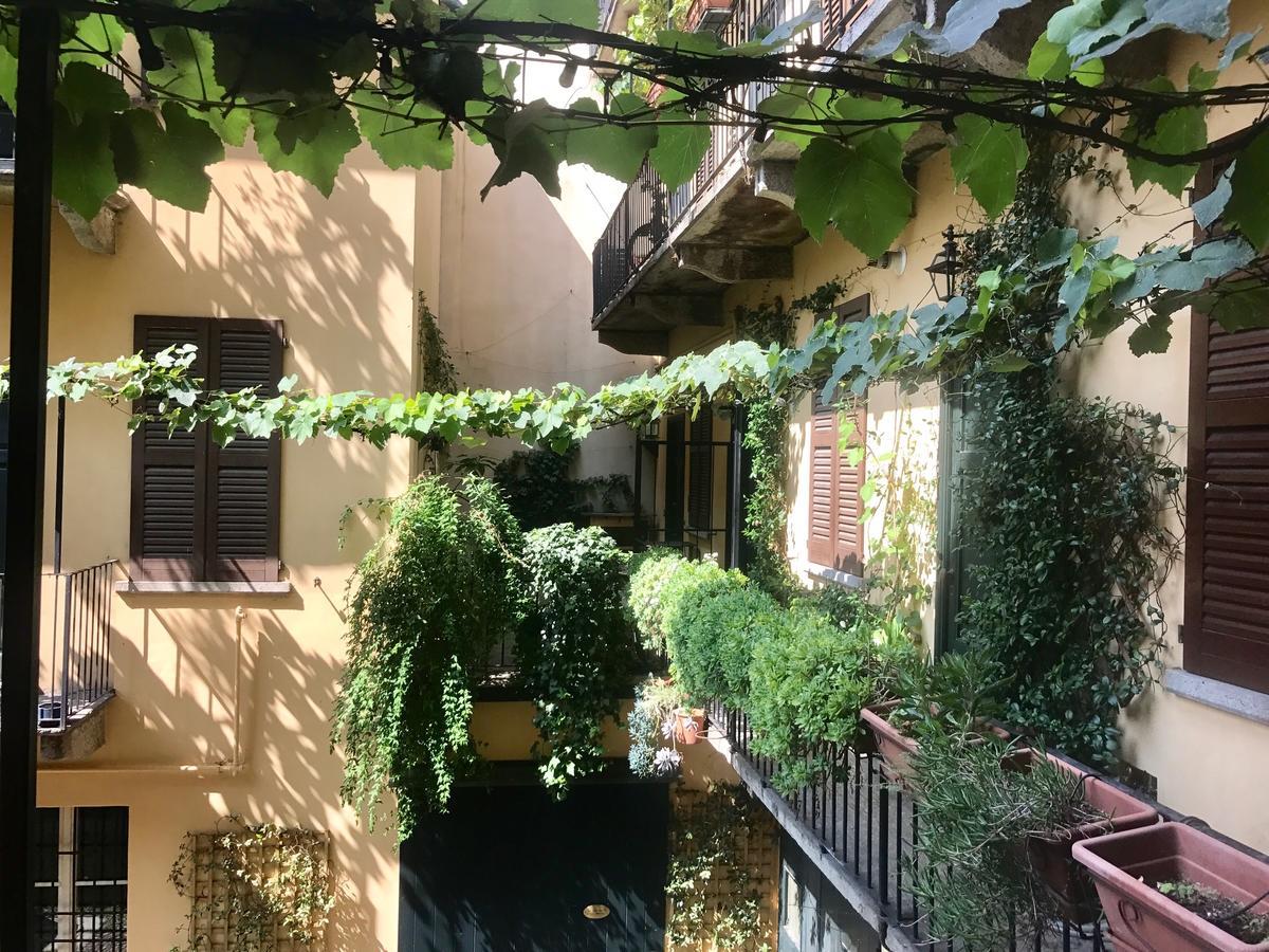 Lovelyloft - Alzaia Naviglio Milánó Kültér fotó
